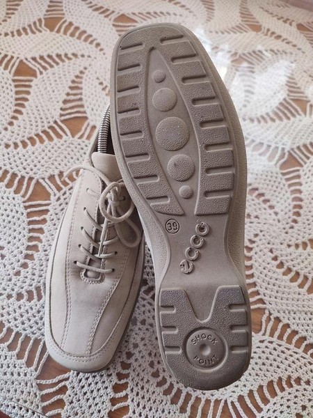 Women Ecco Heels Beige 38.5