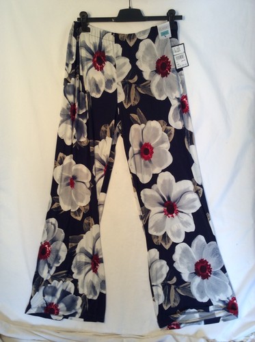 Ladies BNWT wide leg navy flowered trousers from Classic size 14 - Picture 5 of 11