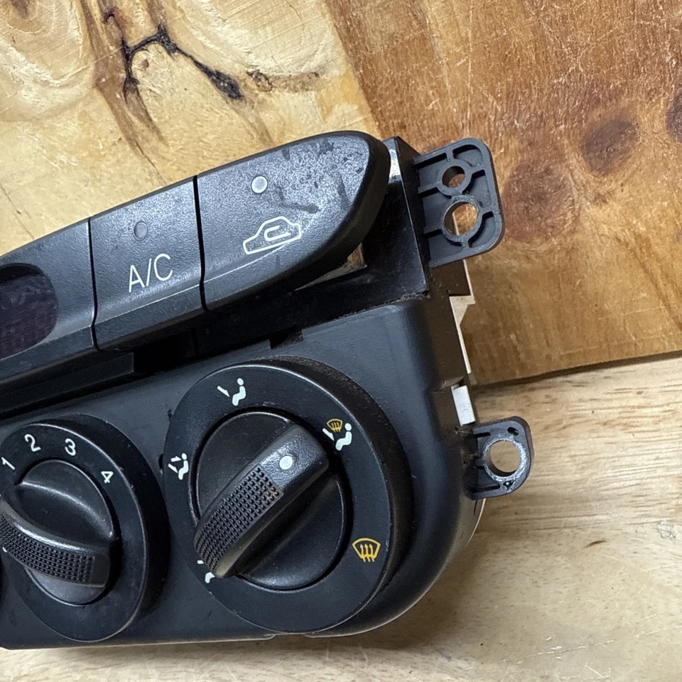 2001 2002 Kia Sportage 2.0L 4x4 AC Heater Temperature Climate Control Unit Foto 4 de 4