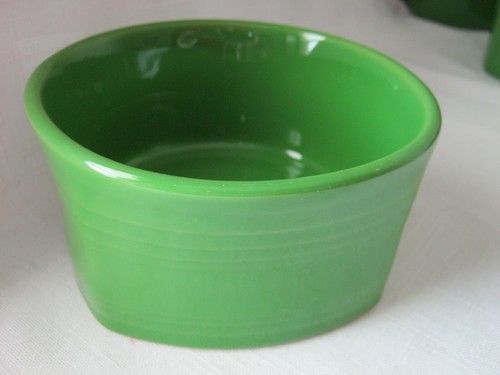 Homer Laughlin FIESTA SHAMROCK GREEN 16 Ounce Square Cereal Soup Bowl 5-1/4" - Picture 2 of 9