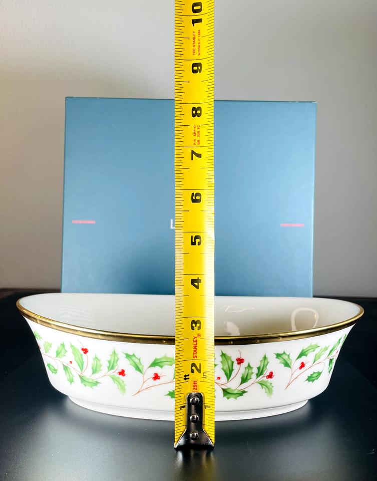 Lenox Large Holly and Berry Holiday Accent Serving Bowl with Gold Trim