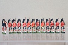 BRITAINS HOLLOW CAST BRITISH ARGYLL SUTHERLAND HIGHLANDERS MARCHING od