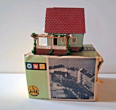 OWO Modellbau - 109/1287 - H0 - Haus Wohnhaus mit Pergola - OVP