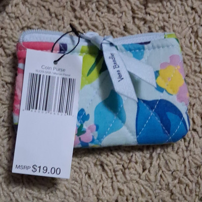 Vera Bradley Women's Zip Coin Wallet Multicolor Floral Quilted Credit Card