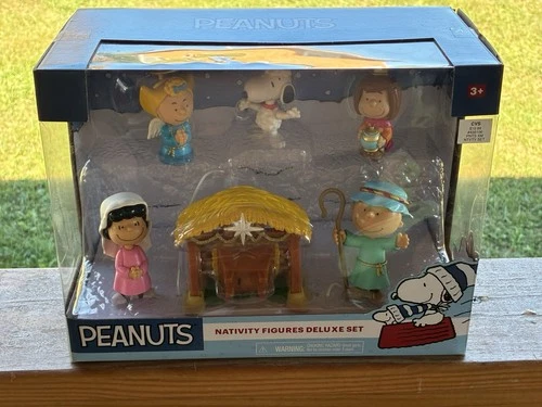 Peanuts Nativity Figures Deluxe Set--Free Ship