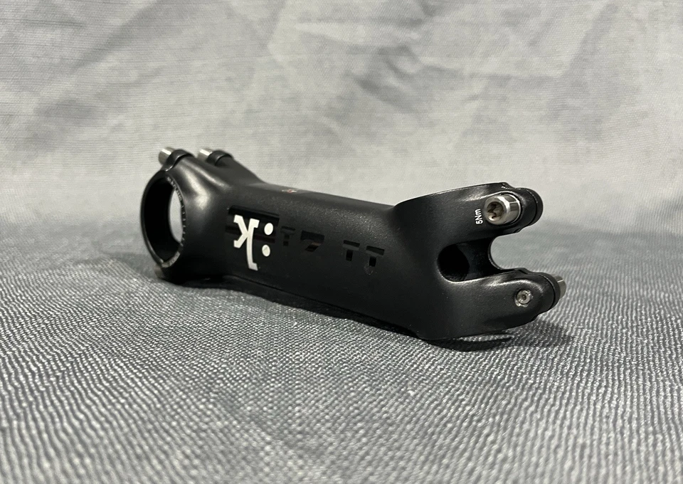 Fi'zi:k Cyrano R1 Vástago 120mm 1 1/8" 31.8mm Abrazadera +/- 20° Elevación Titanio Pernos Foto 3 de 4