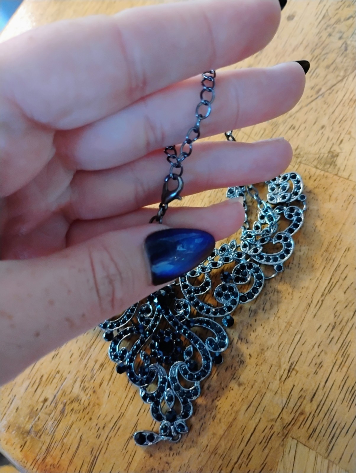 Gothic style statement necklace - image 4