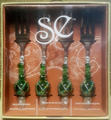 NEW - Home Essentials: 4 Handmade Green Beaded Collectible Fancy Serving Forks - Picture 2 of 3