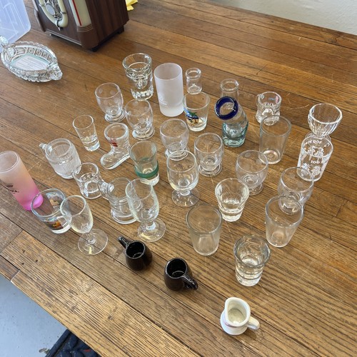 Shot Glasses Lot Of 34 Souvenir Novelty Vintage Modern Large Variety. - Picture 13 of 21