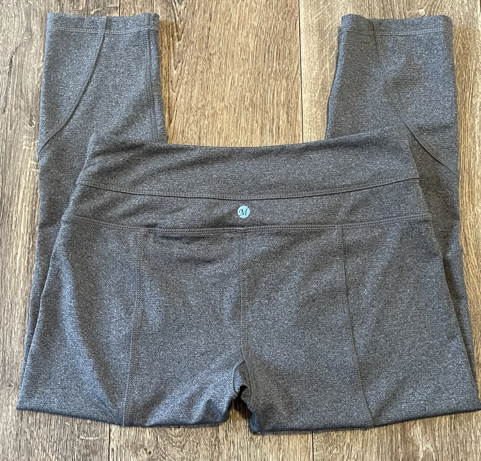 Miraclesuit Women's Medium Gray Performance Capri Legging Yoga Pants Athletic - Image 3 of 4
