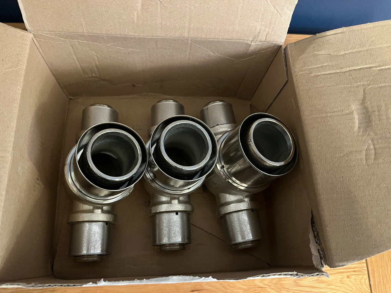 3 x Uponor 1015078 Press Tee reducer MLC 32-50-32    936186
