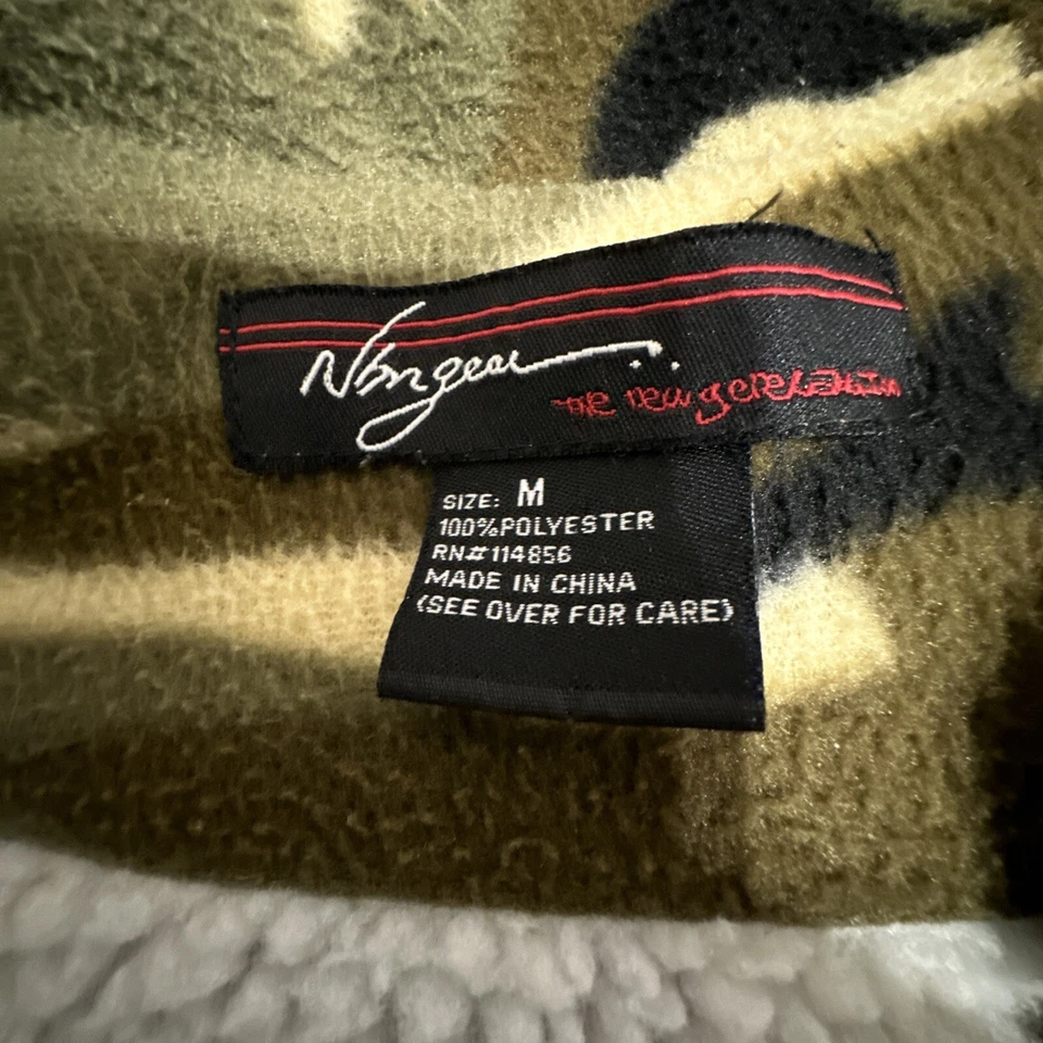 Usado en Excelente Condición Nbn Gear Med Camuflaje Verde Negro y Beige 2 Bolsillos Frontales con Botones Muy Cálido Foto 4 de 4