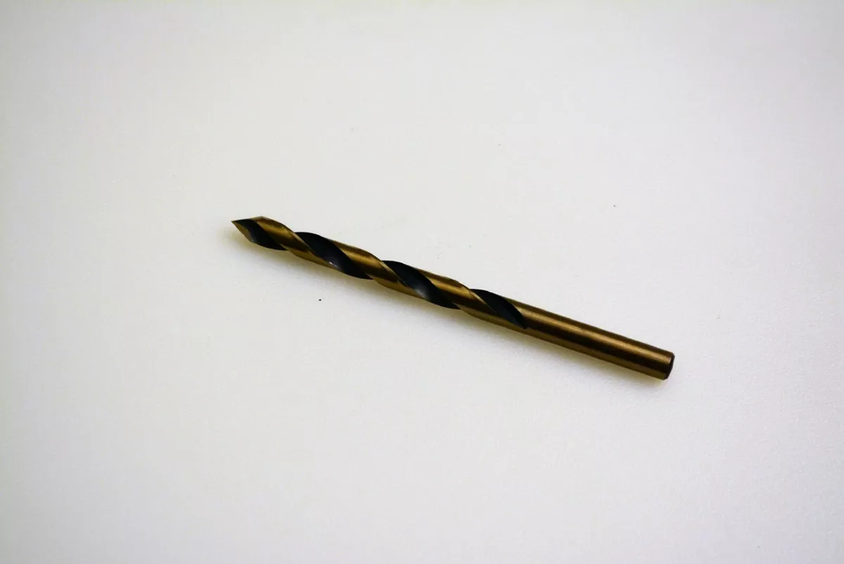 Plexiglass drill bit deals