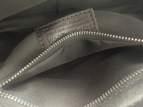Isadora große Damen Handtasche gesteppt Schultertasche wandelbar Crossbody schwarz - Bild 18 von 21