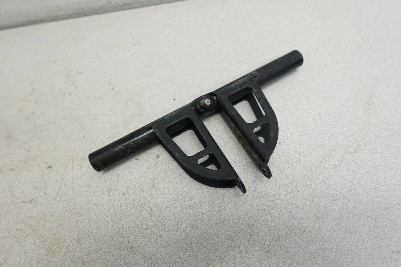 2001-2009 Ski-Doo OEM Front Pivot Mount Arm Summit Skandic Tundra Expedition