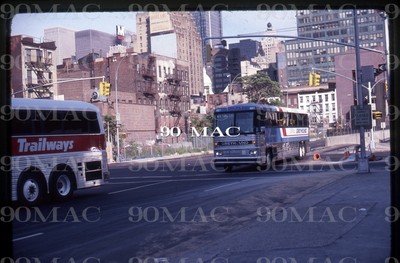 GREYHOUND. MCI COACH #6617. NYC (NY). Original Slide 1982.