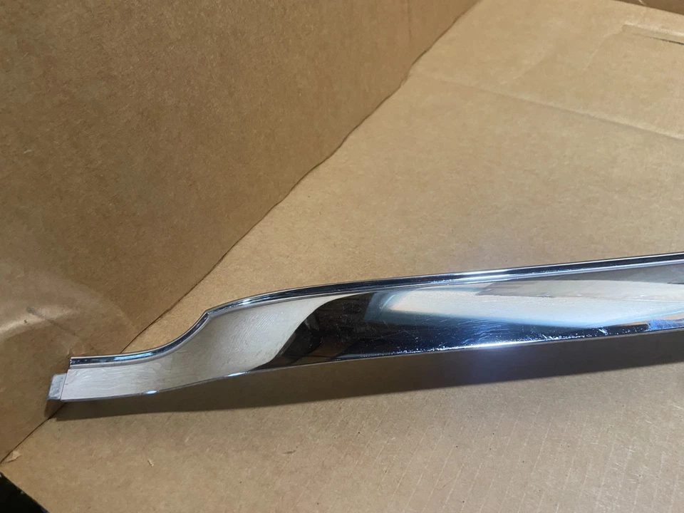 LEER ---- Panel de cabezal Mopar 3672105 panel de ajuste cromado para Chrysler Newport 1973 Foto 2 de 4