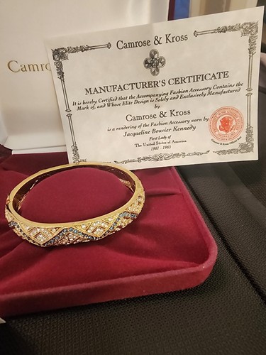 Camrose & Kross Jacqueline Kennedy JBK Blue Crystal Chevron Bangle Bracelet Box