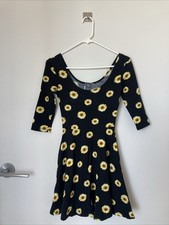 Urban Outfitters dress XS black dress yellow daisy print Sparkle&Fade dress