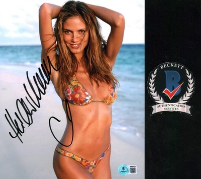 Heidi Klum Signed Beautiful Busty Leggy Model 8x10 Photo Blonde VS