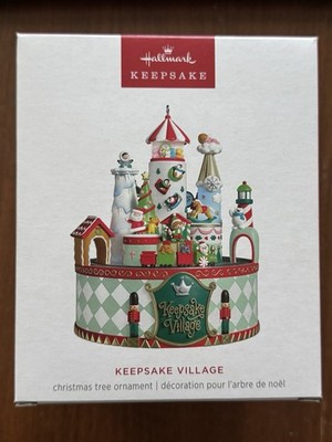 HALLMARK 2025 KEEPSAKE VILLAGE LIGHT MUSICAL SOUND ORNAMENT