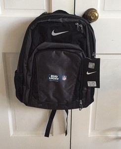 mochila nike performance