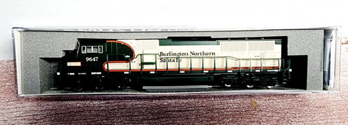 Burlington Northern Sante Fe RR SD70MAC 9647 Kato N 176-6503-S ESU LokSound DCC | Zustand: New