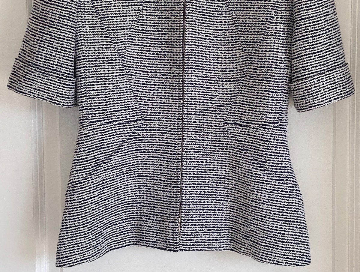 $5250 CHANEL 19P NAVY ECRU BLACK TWEED CC BUTTONS SHORT