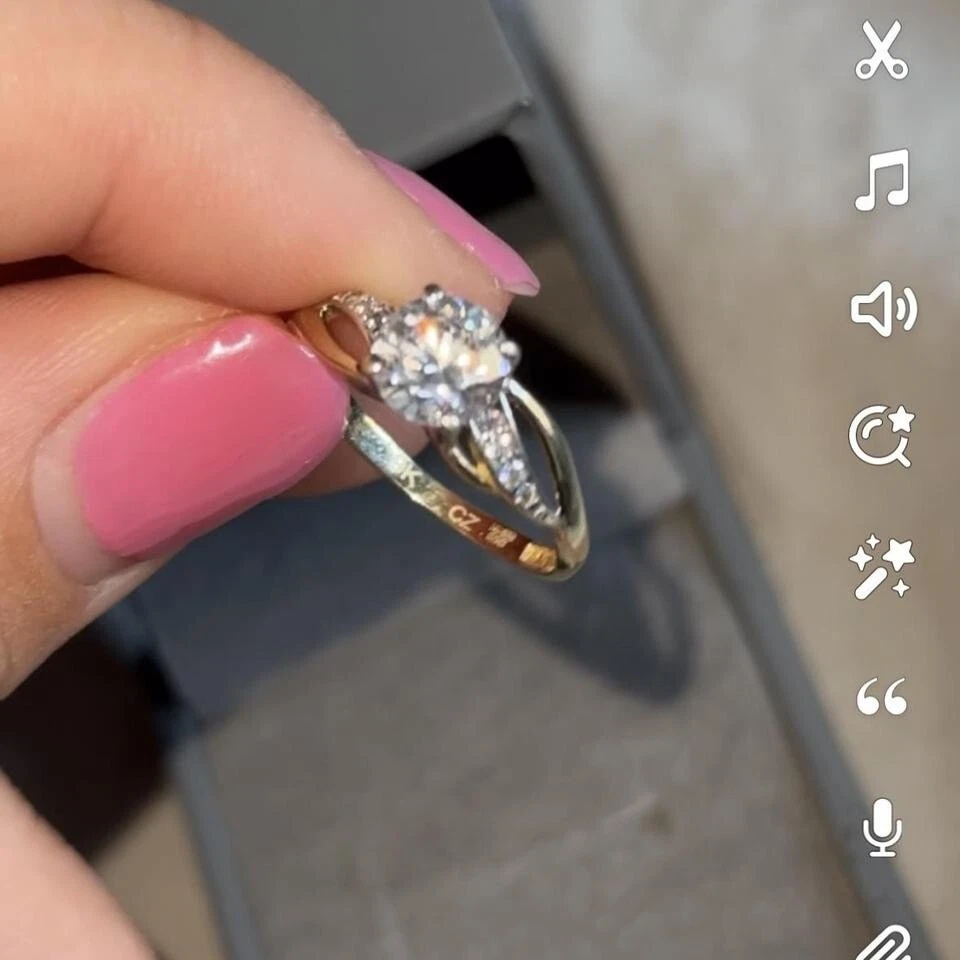 Pink diamond ring h samuel deals