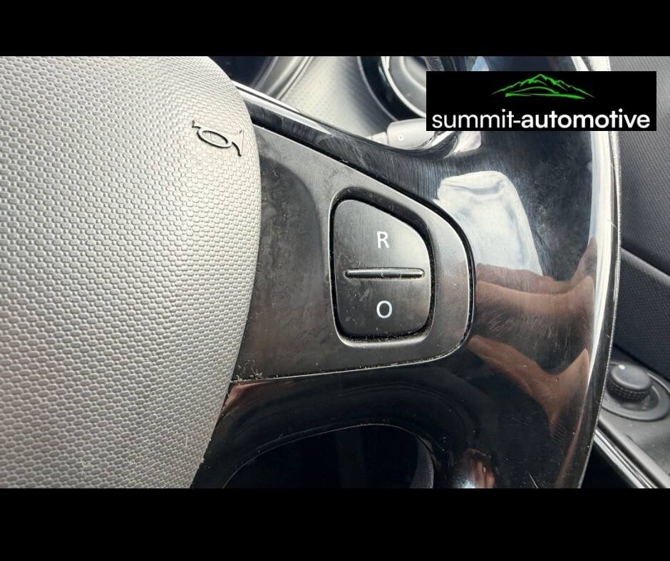 2014 Renault Captur, photograph 16