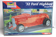 Revell/Monogram 32 Ford Highboy Street Rod 1/25 Model Kit MIB Sealed
