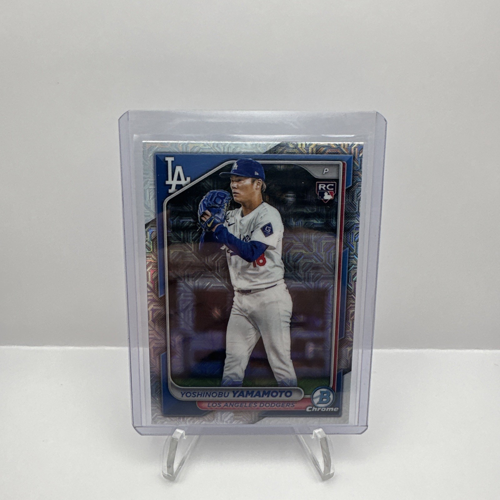 2024 Bowman Chrome - Yoshinobu Yamamoto #73 Mojo Refractor (RC)