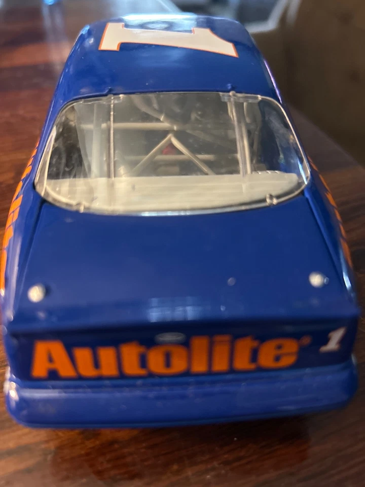 jeff gordon #1 thunderbird die cast car - Image 4 of 4