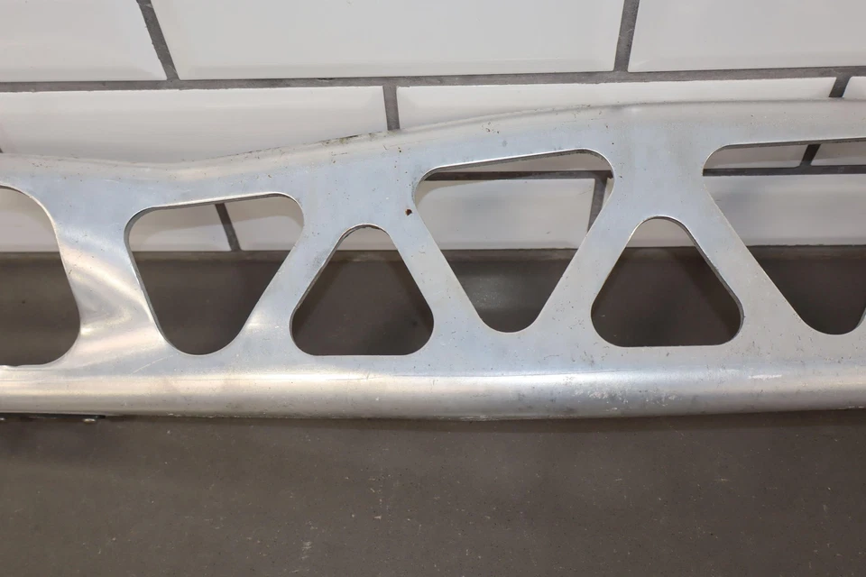 Fiat 124 Spider 2018 soporte de transmisión de aluminio OEM Foto 3 de 4