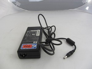 ORIGINAL ORIGINAL MARKEN HP LAPTOP LADEGERÄT 18,5V 4,9A MODELL PA-1900-05C1