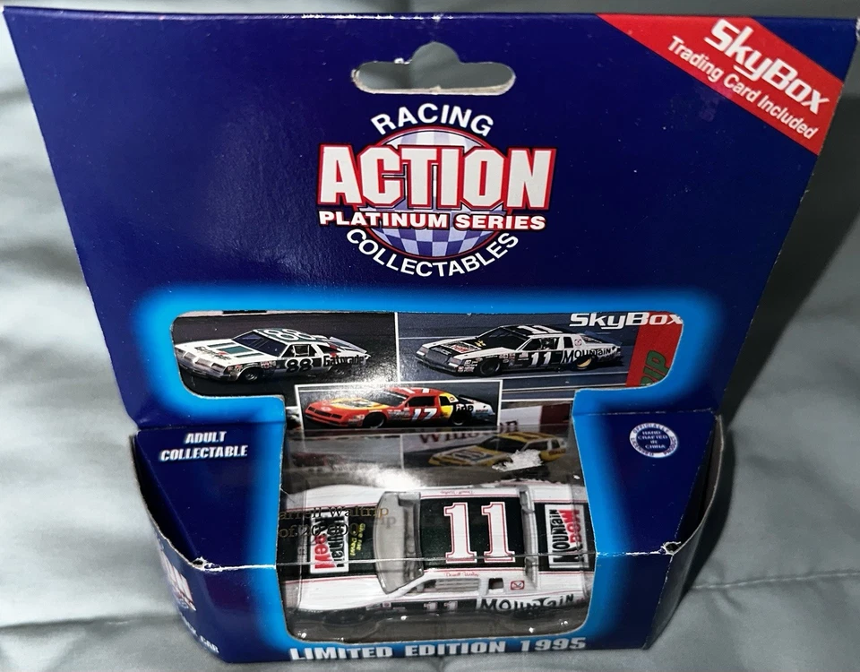 Darrell Waltrip #17, #11 Hasbro Winners Circle y Action Racing Coleccionable 1:64 Foto 2 de 4