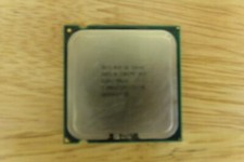 Intel Pentium E 8400 3 GHz Dual-Core2  Slb9j Malay Processor
