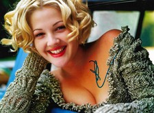 Drew Barrymore autograph signed 20x27 cm picture 