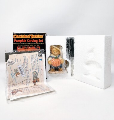 その他 Cherished Teddies Set Halloween Cherished Teddies ED Halloween Figurine #466220 & Pumpkin Carving