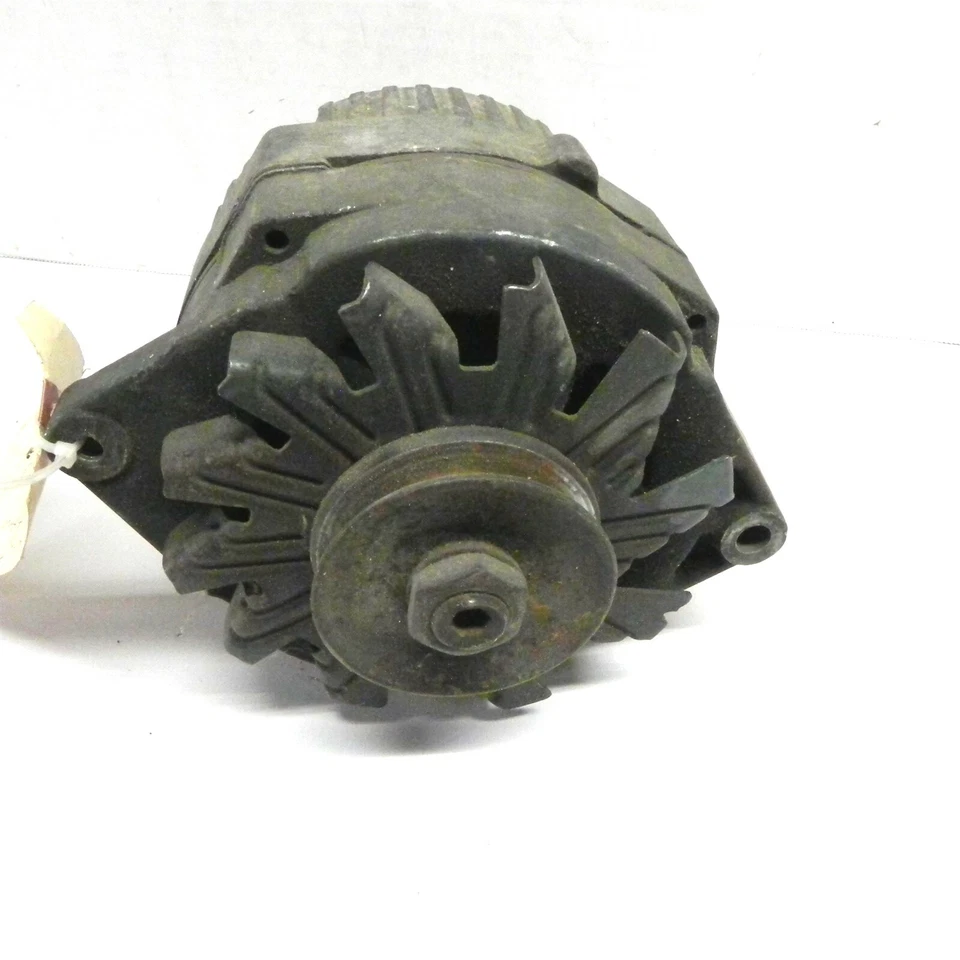 DELCO REMY 1102440 DC 2A3 1972 CHEVY CHEVELLE VETTE CÁMARA ALTERNADOR NÚCLEO 37 AMPERIOS Foto 2 de 4