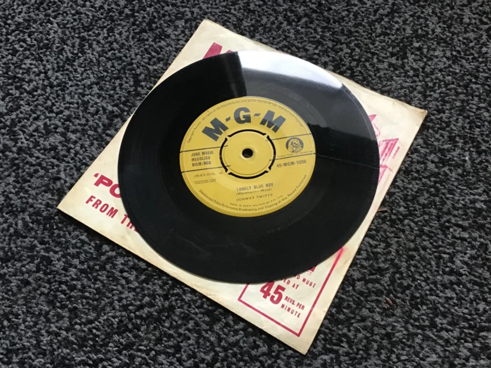 CONWAY TWITTY - LONELY BOY BLUE 1959 UK SINGLE MGM 1056 VERY GOOD+ CONDITION - Image 3 of 4