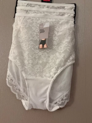 M&S 3pk Lace Full Briefs Knickers Size 18 White - Image 1 of 4