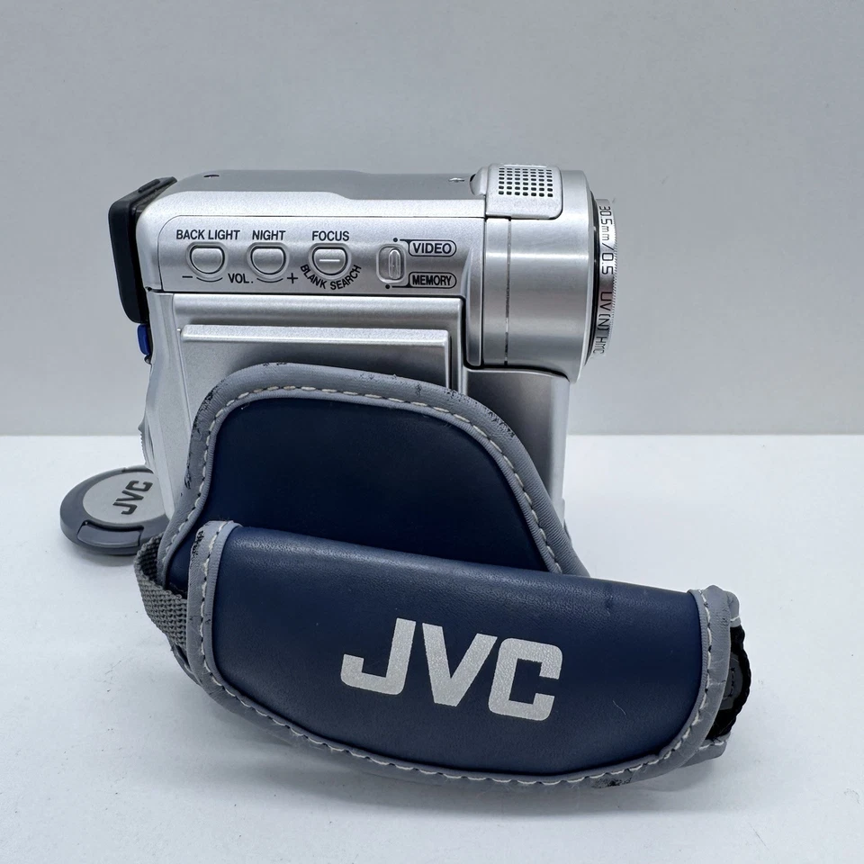 JVC GR-DX75AA Mini DV Video Camera Camcorder *WORKS SPORADICALLY PARTS / REPAIR* - Image 4 of 4