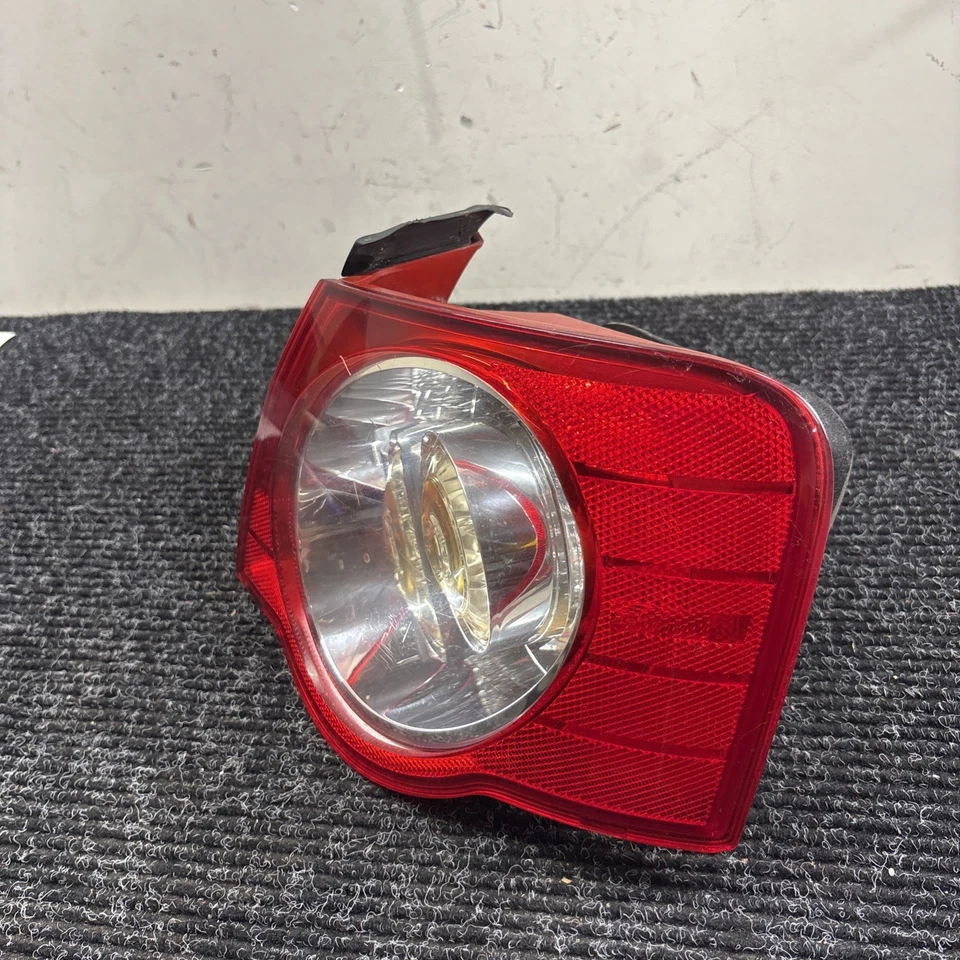 Luz trasera derecha Volkswagen Passat 2008 pasajero OEM Foto 2 de 4