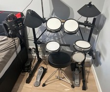 YAMAHA DTX500 DRUM KIT WITH STOOL - FULL WORKING ORDER