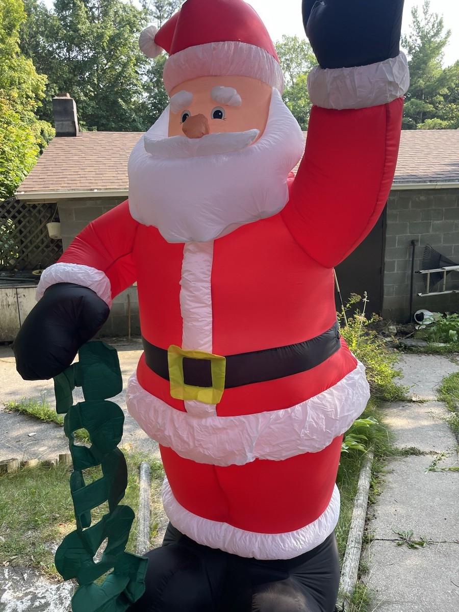 Gemmy 2002 RETIRED Giant 8 Ft Christmas SANTA CLAUS Airblown