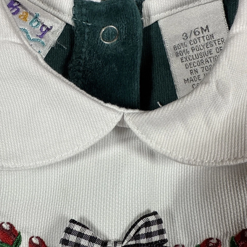 Mameluco vintage de Navidad verde para bebés niñas 3-6 meses rosas botones terciopelo una pieza Foto 3 de 4