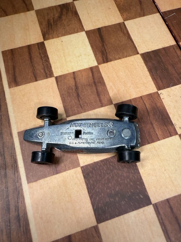 Turbina Shelby magenta con interior negro Hot Wheels Redline HK 1969 Foto 4 de 4