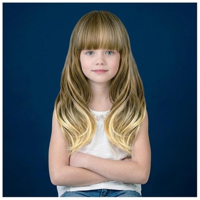 Ash Blonde Taylor Wig Long Wavy Blonde Ombre Wig with Bangs Heat Resistant Synth