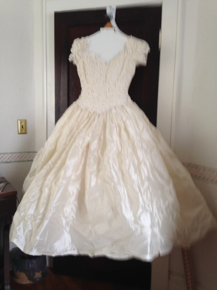 Lazaro Wedding dress - Shades of Ivory - Silk - Image 2 of 4
